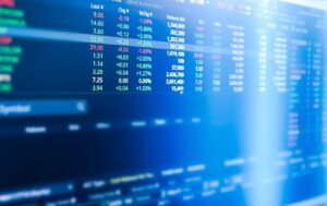 IHSG Ditutup Melemah di 8.584, Aksi Korporasi BJTM dan INET Warnai Perdagangan